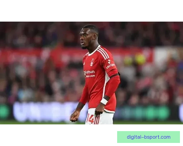 奥多伊在森林左路展现过人技巧重新找回自信状态