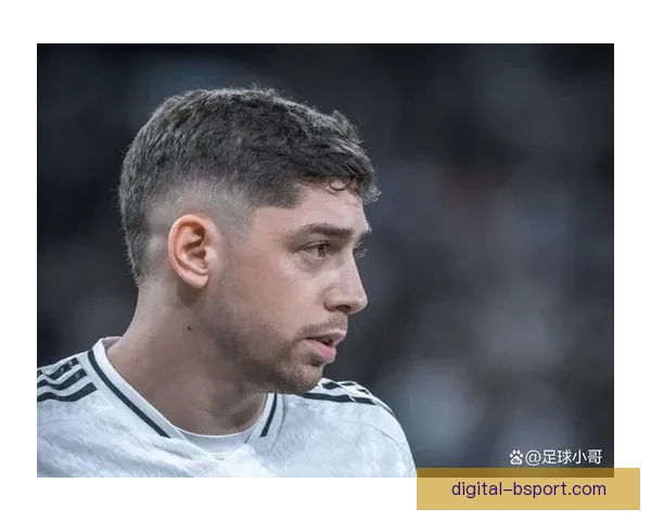 皇马官宣克罗斯8号球衣传承巴尔韦德伯纳乌中场新领袖时代开启了